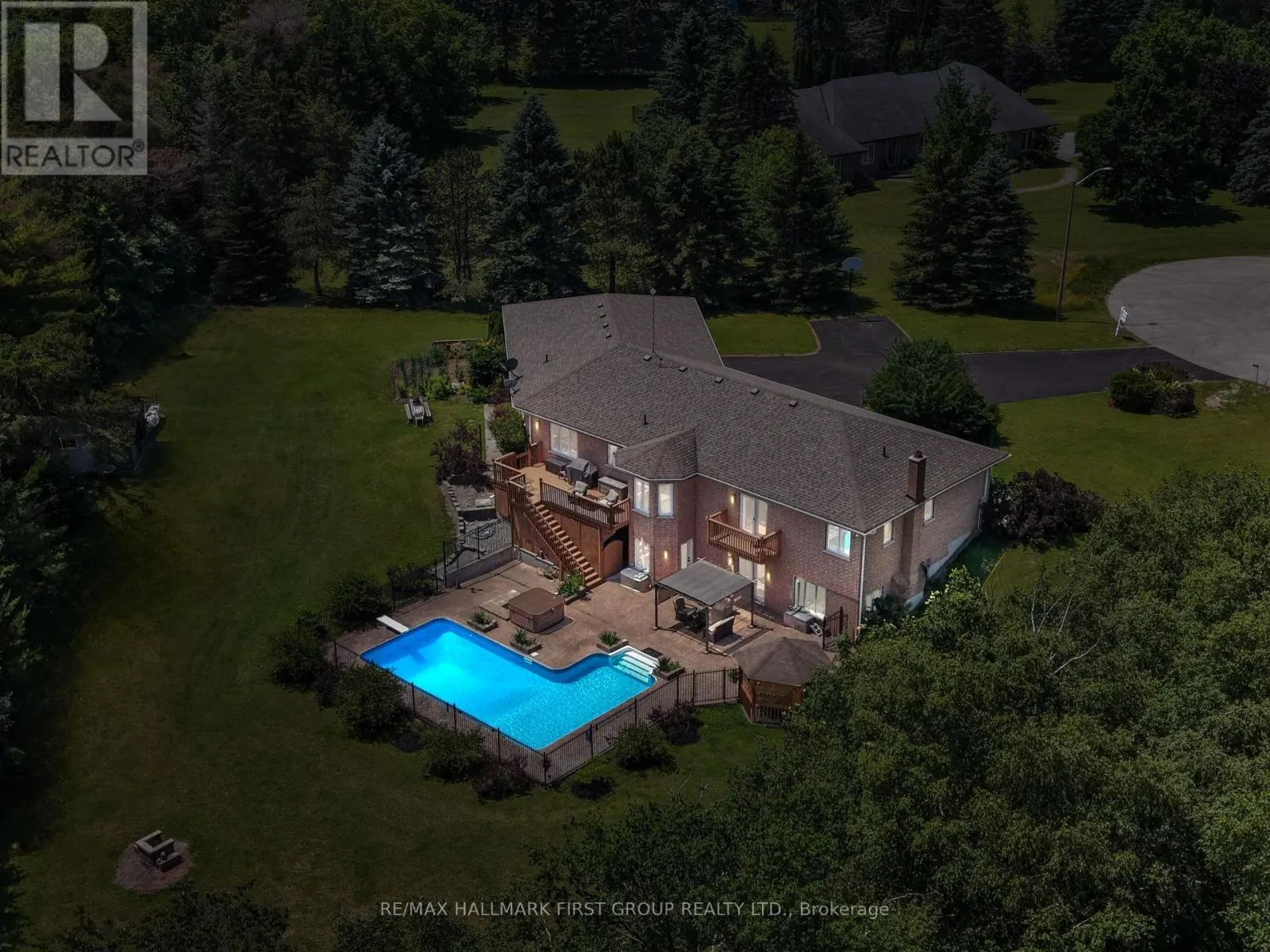 3211 CHARBROOK CRESCENT