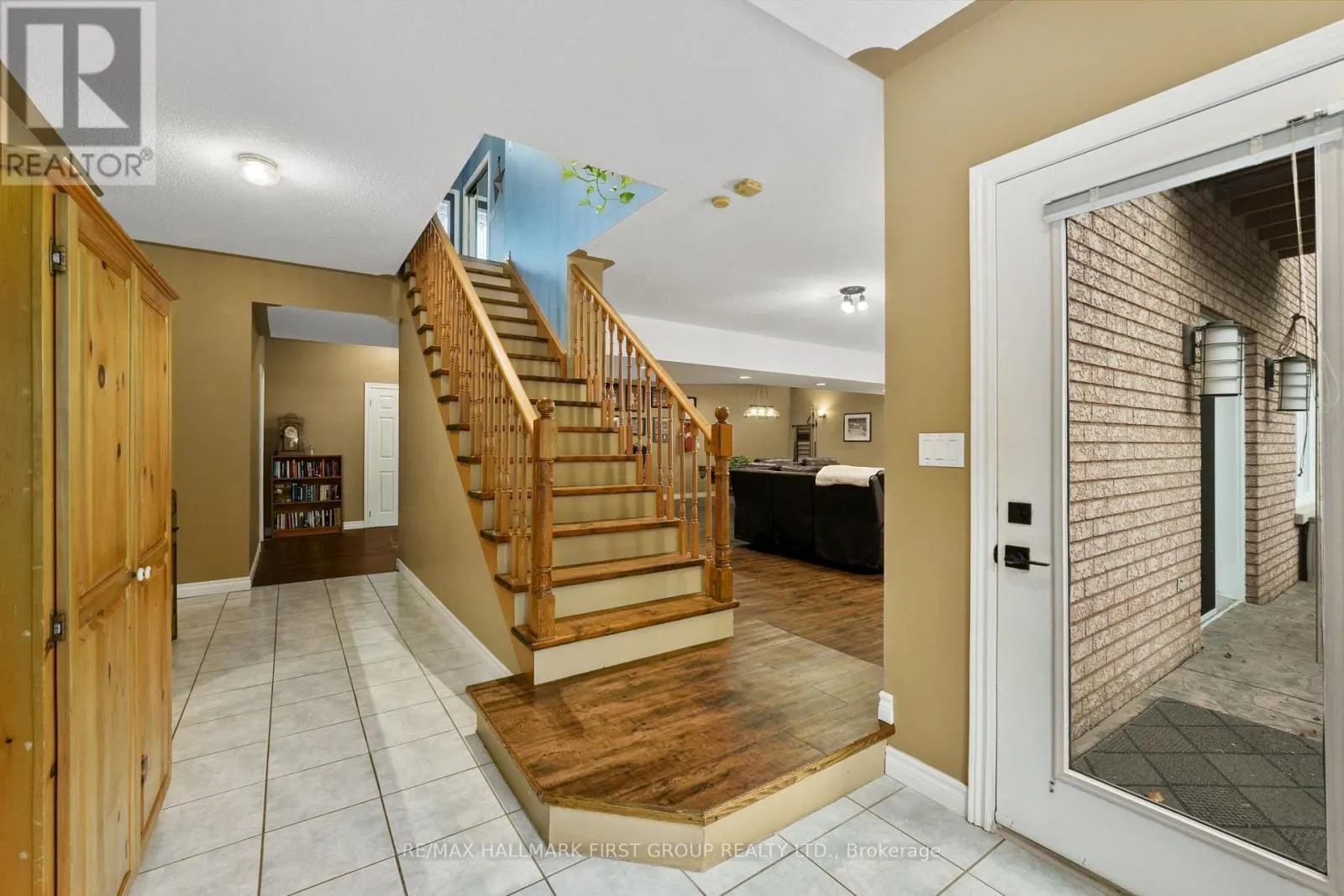 3211 CHARBROOK CRESCENT
