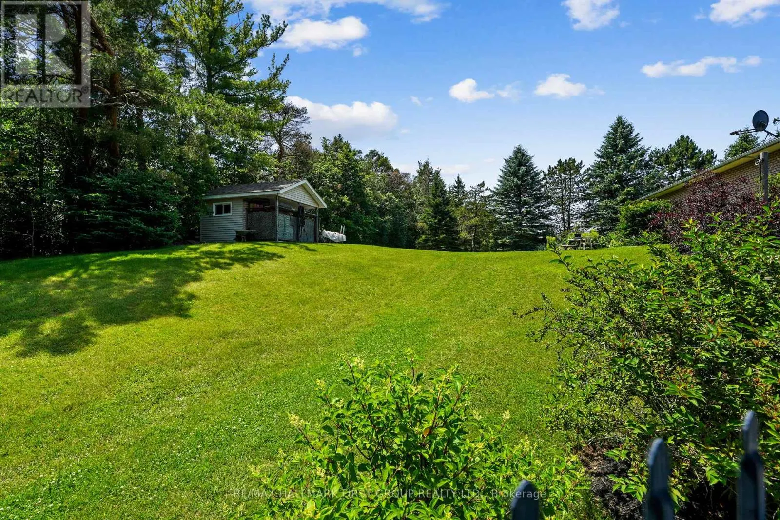 3211 CHARBROOK CRESCENT