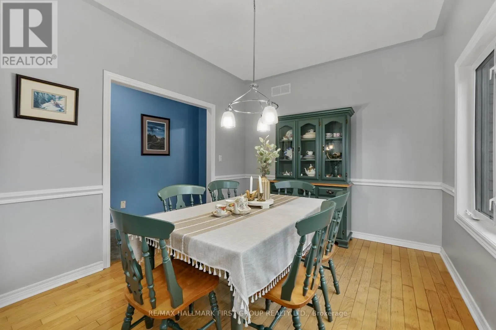 3211 CHARBROOK CRESCENT