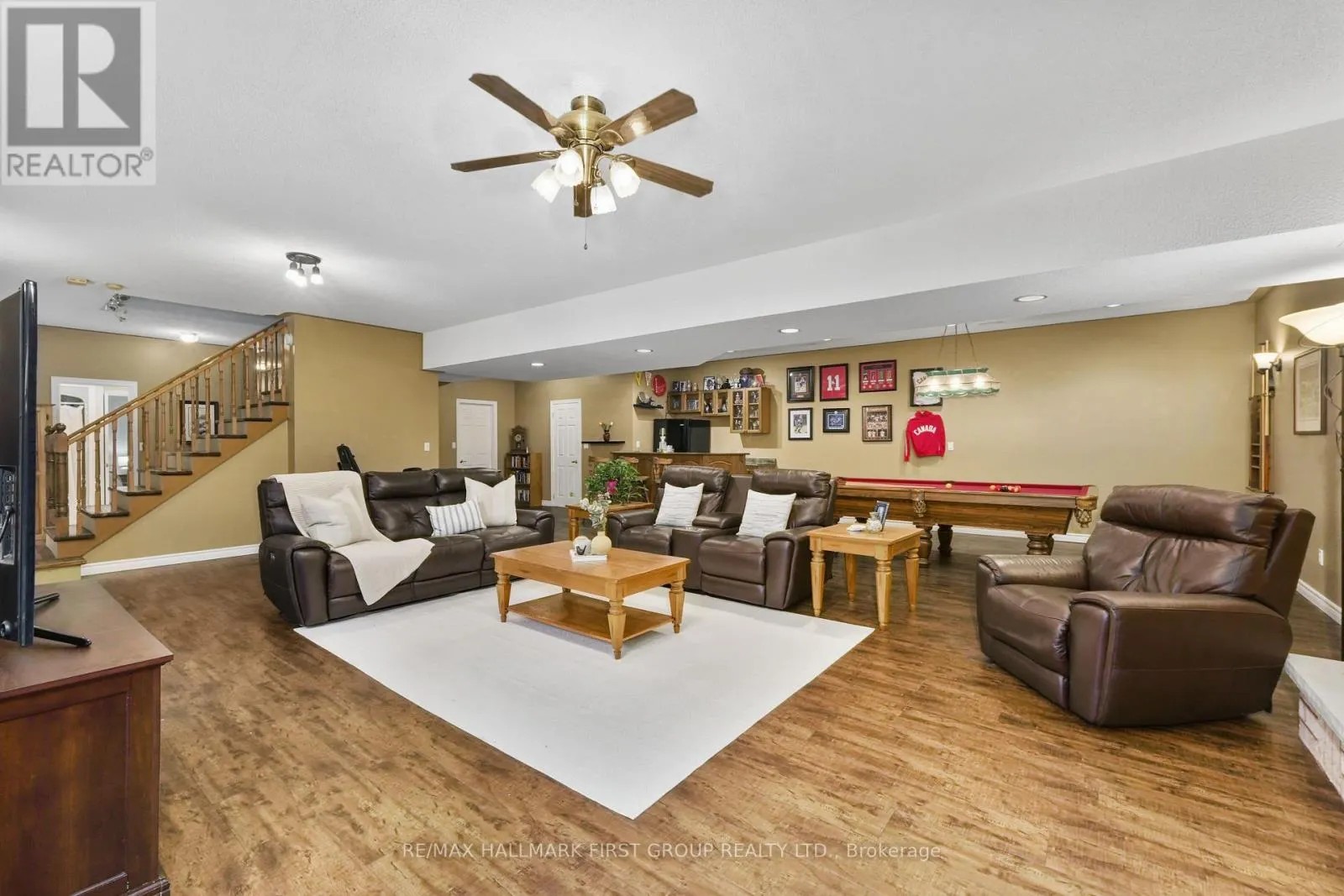 3211 CHARBROOK CRESCENT