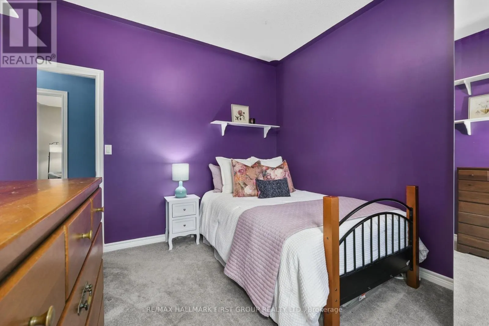 3211 CHARBROOK CRESCENT