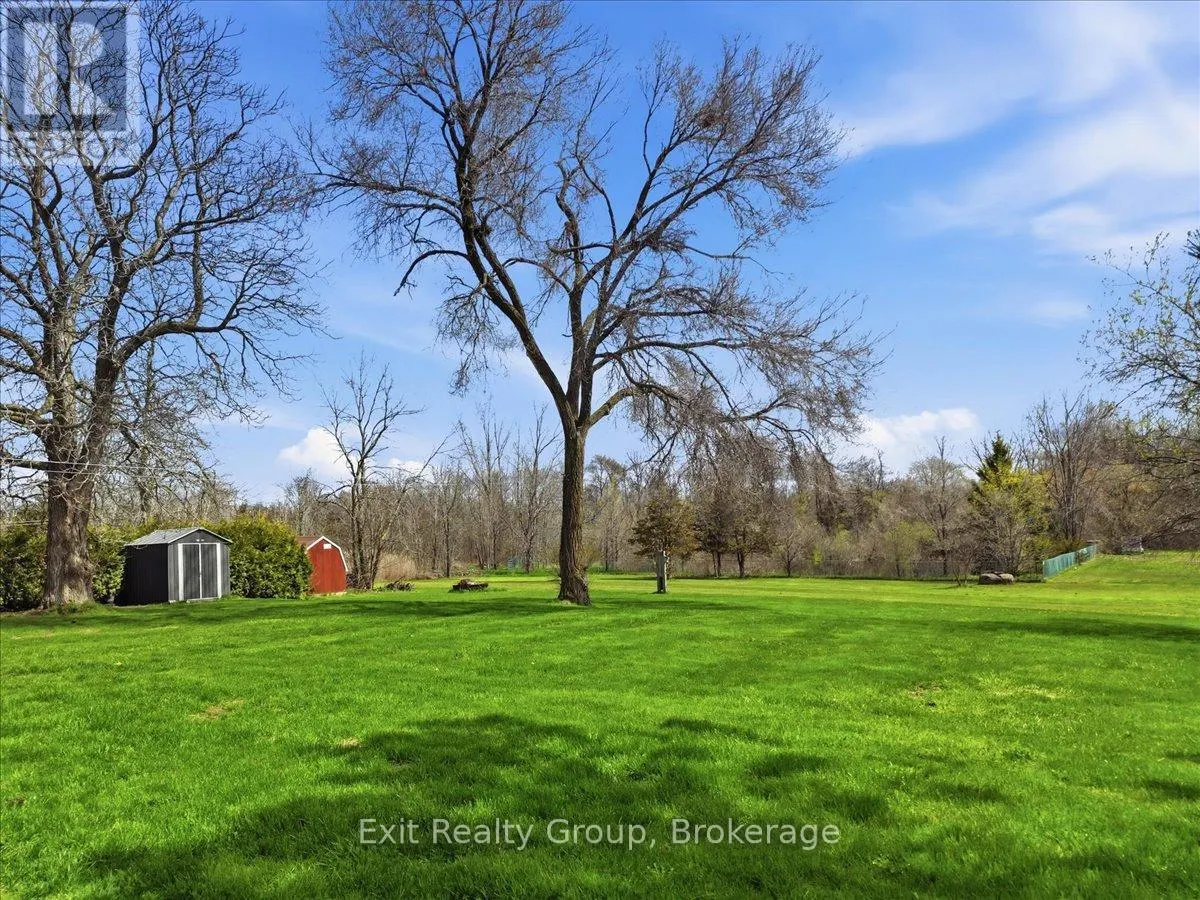 196 ELMWOOD DRIVE