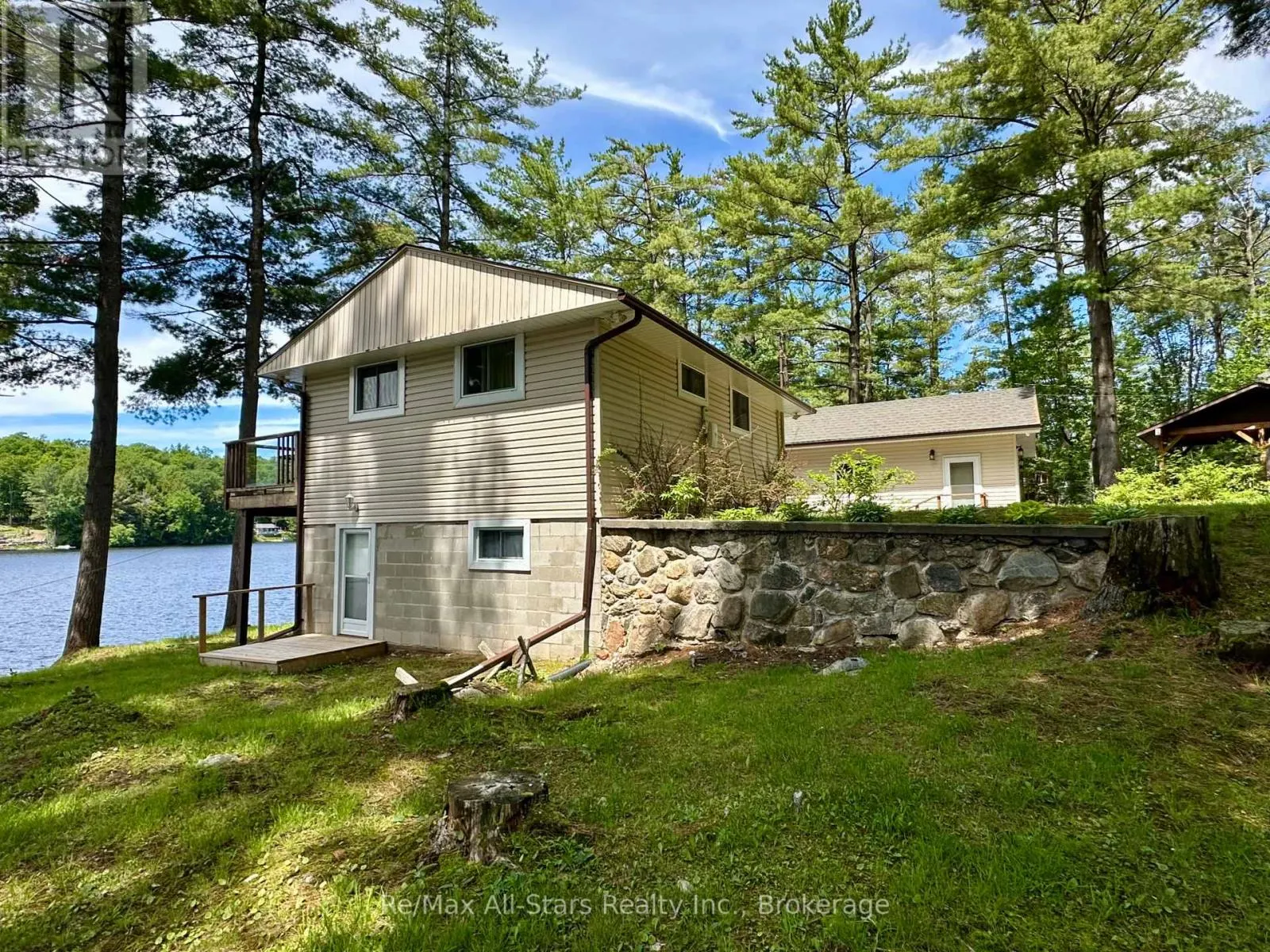 COTTAGE # 9 - 1006 YOUNGS ROAD