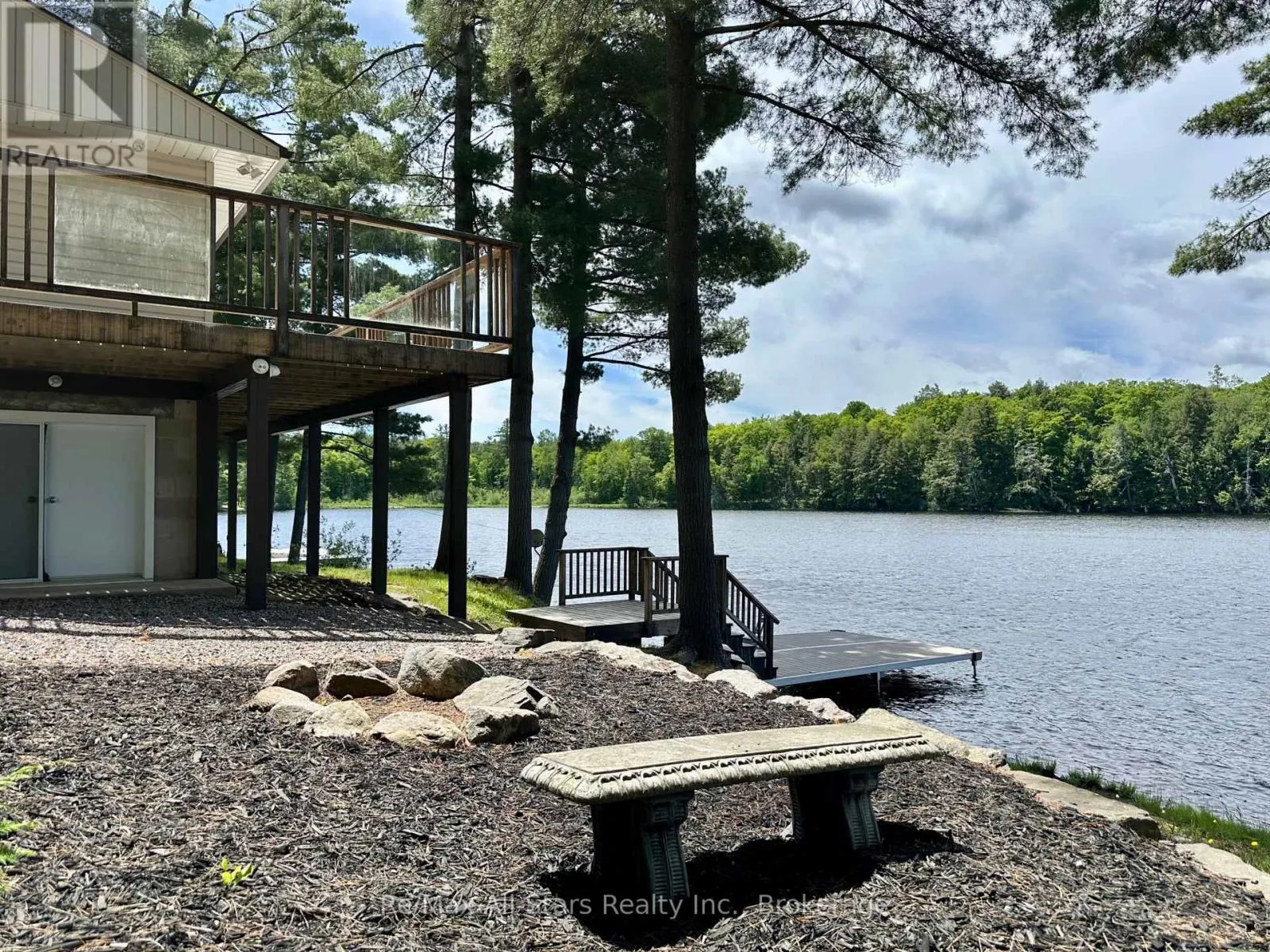 COTTAGE # 9 - 1006 YOUNGS ROAD
