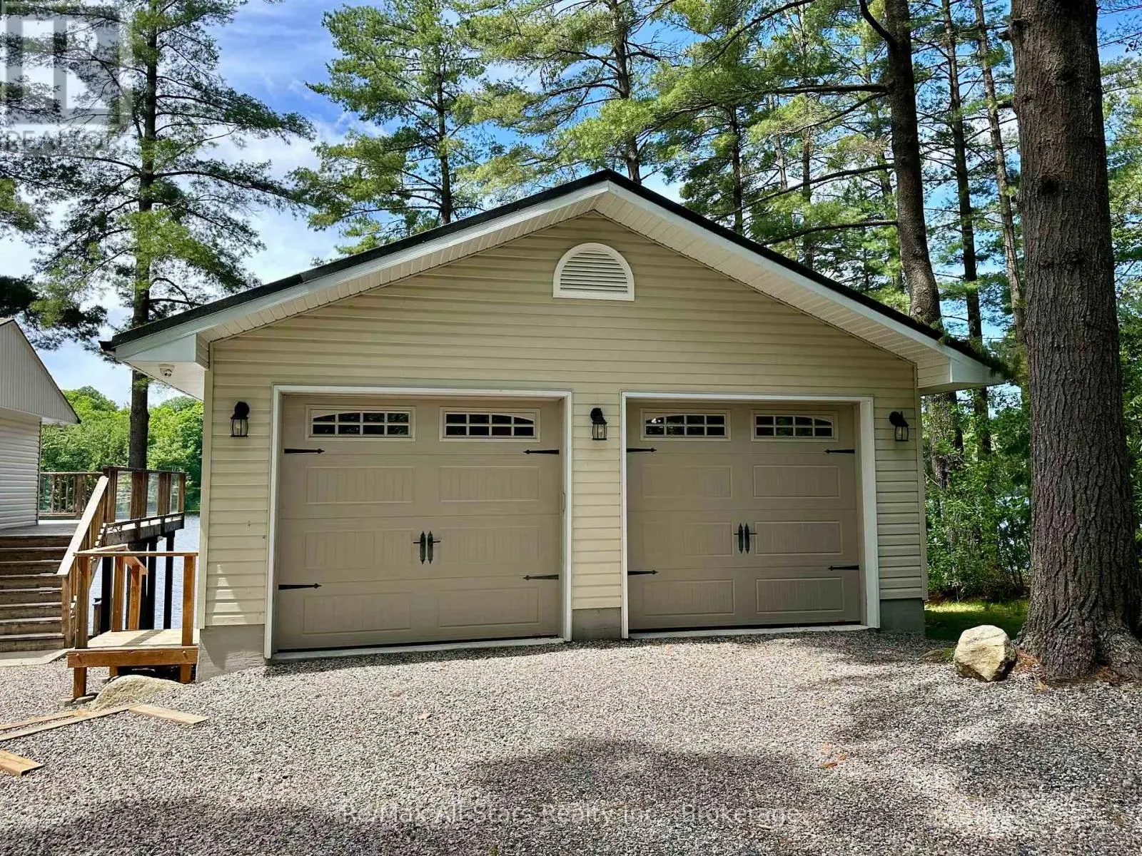 COTTAGE # 9 - 1006 YOUNGS ROAD