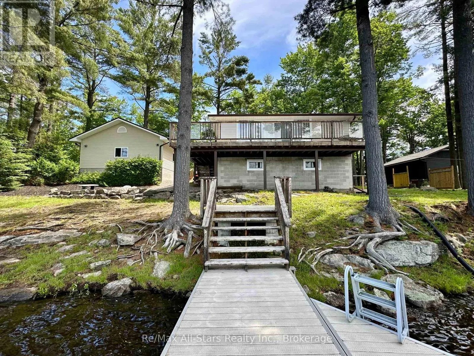 COTTAGE # 9 - 1006 YOUNGS ROAD