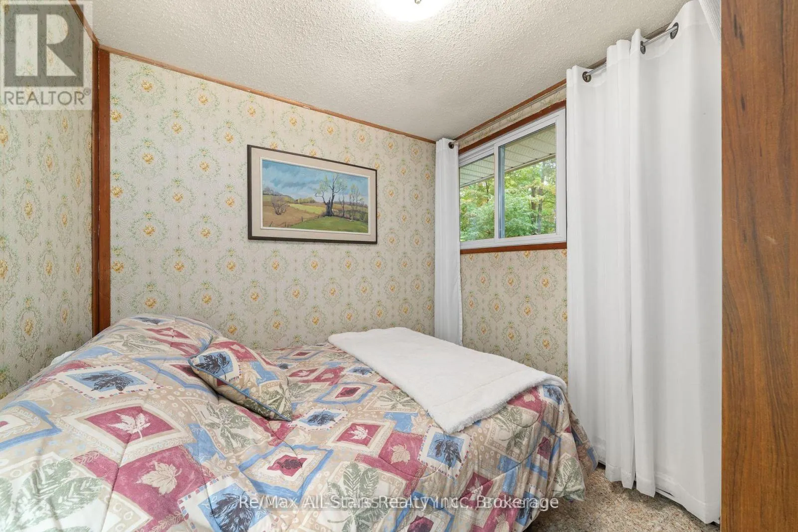 COTTAGE # 9 - 1006 YOUNGS ROAD