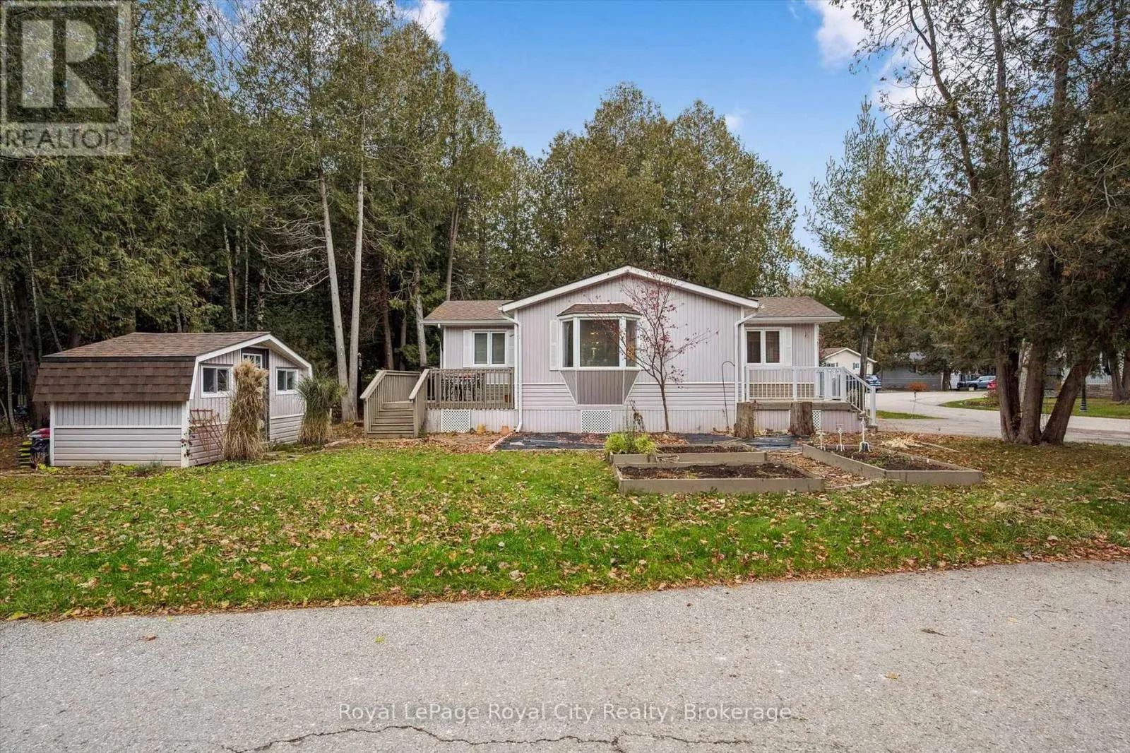 10 SPRUCE AVENUE