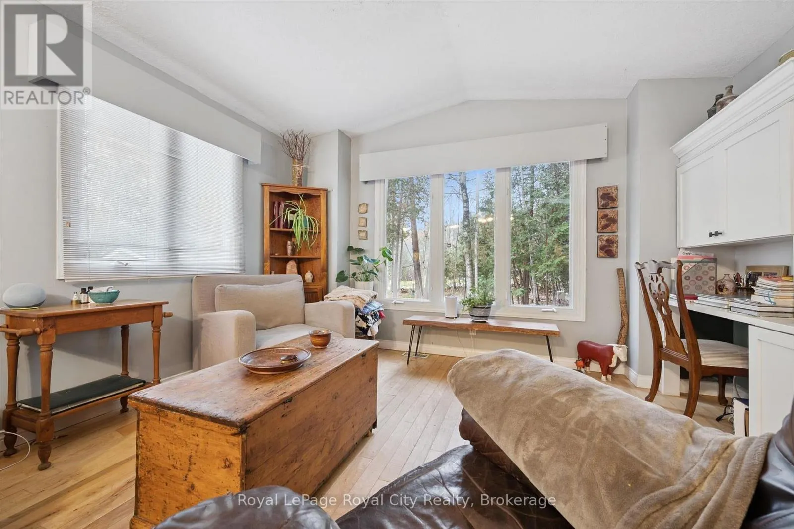 10 SPRUCE AVENUE
