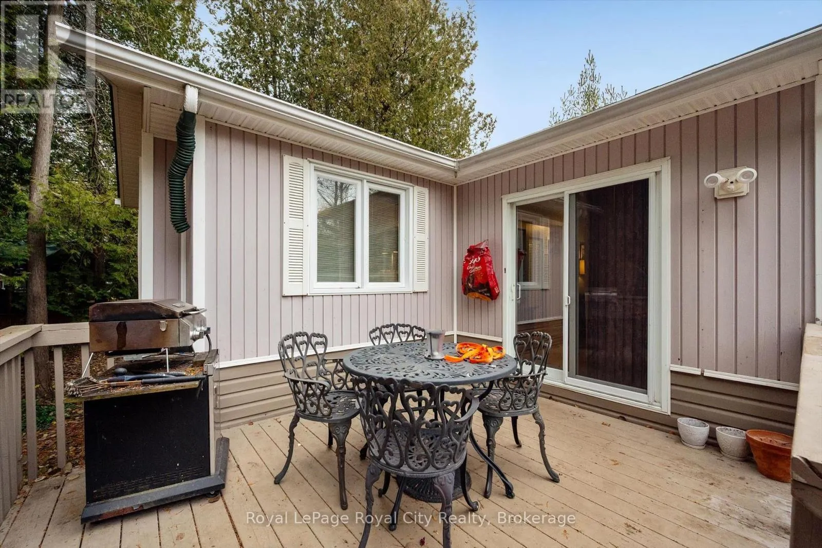 10 SPRUCE AVENUE