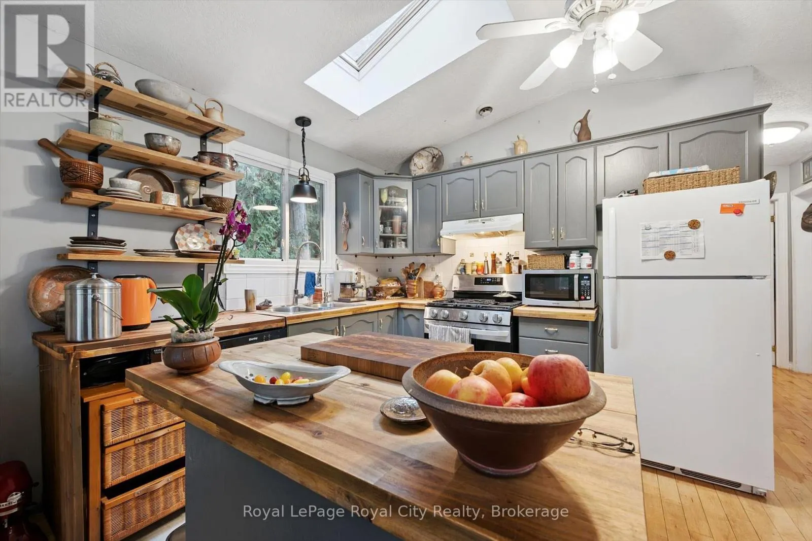 10 SPRUCE AVENUE