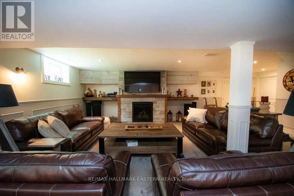 267 EDWINA DRIVE