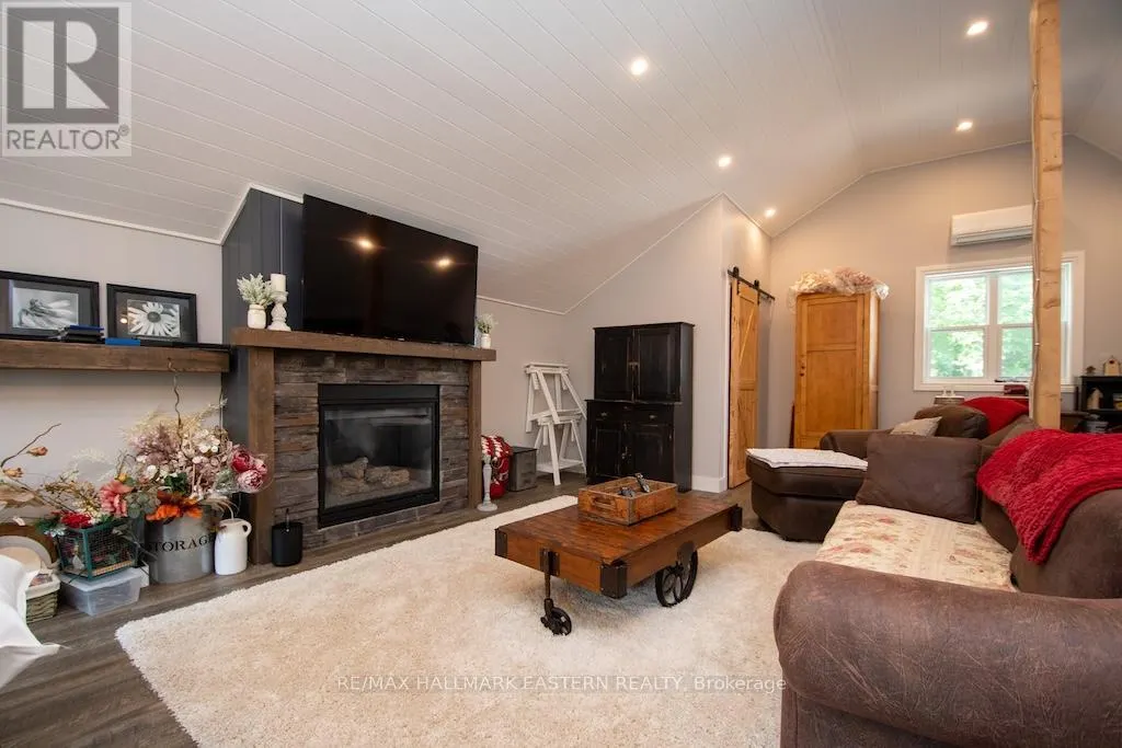 267 EDWINA DRIVE