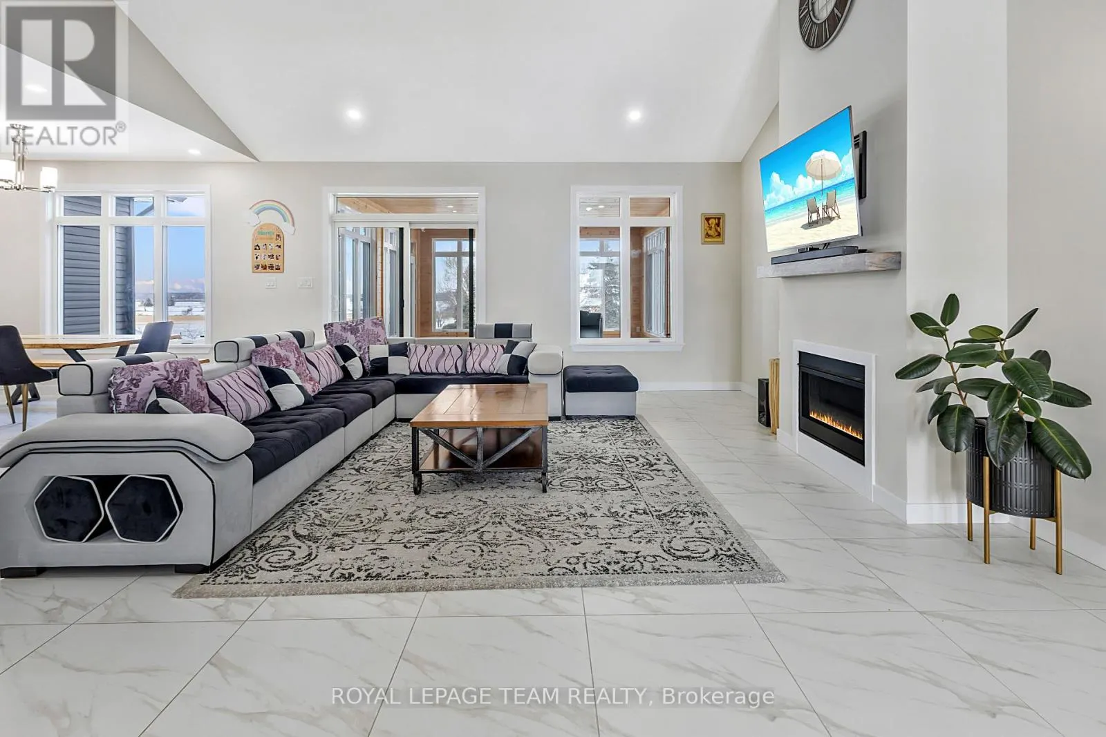 224 TRUDEAU CRESCENT