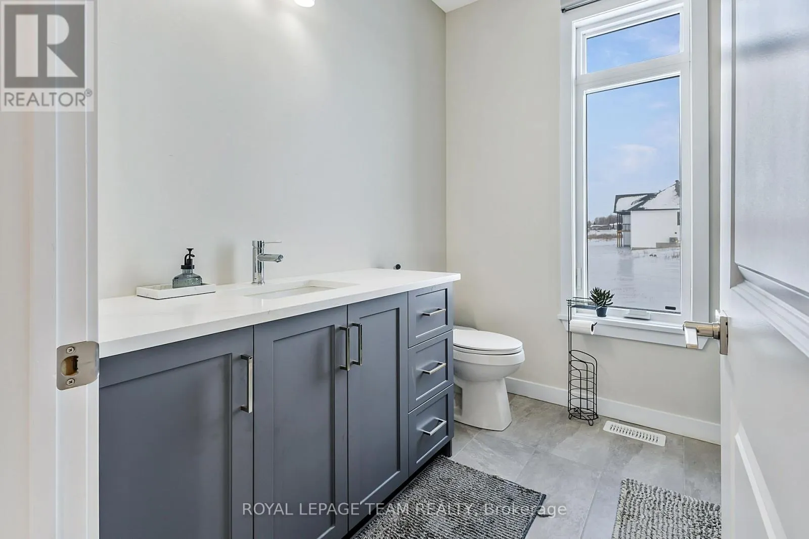 224 TRUDEAU CRESCENT