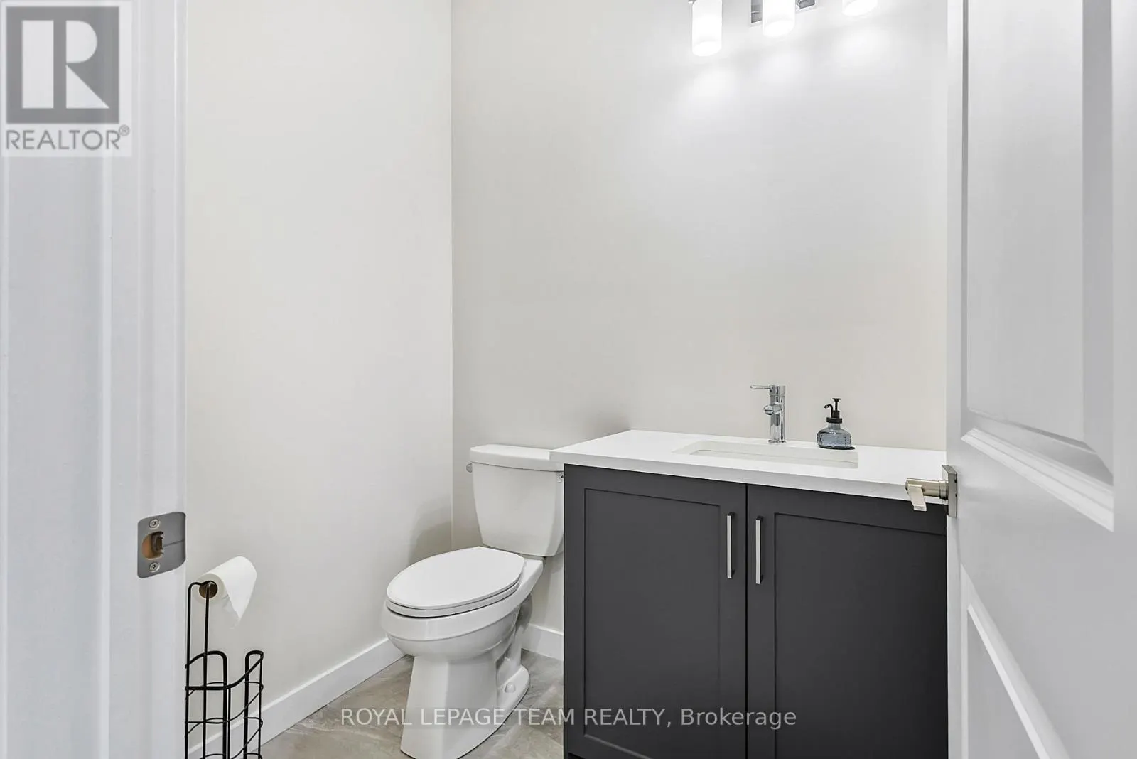224 TRUDEAU CRESCENT