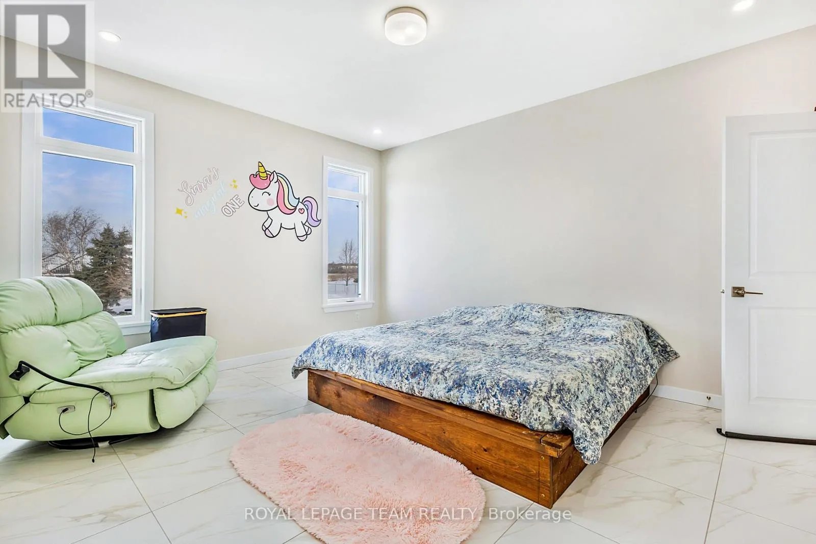 224 TRUDEAU CRESCENT