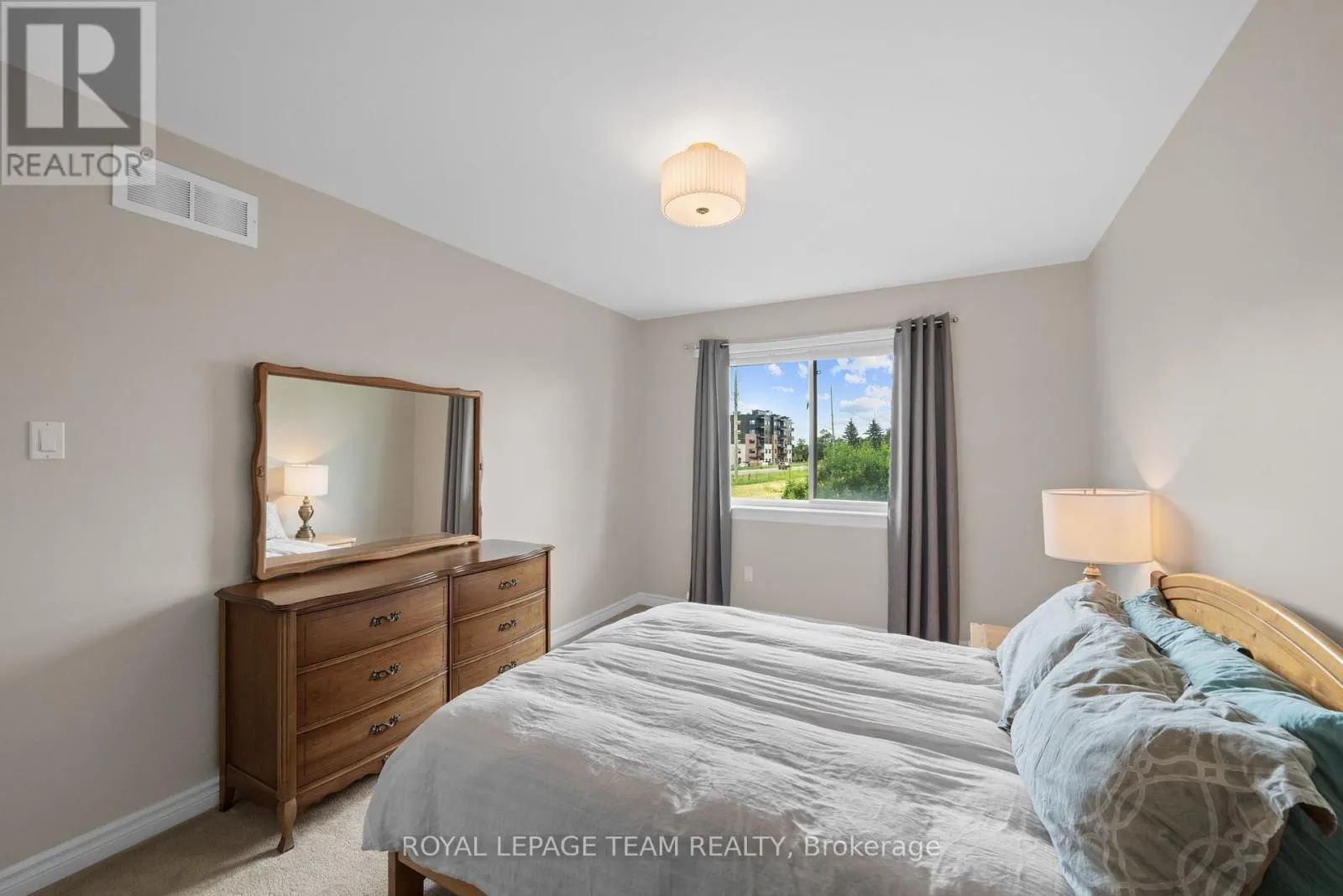 6 STONEHAVEN WAY