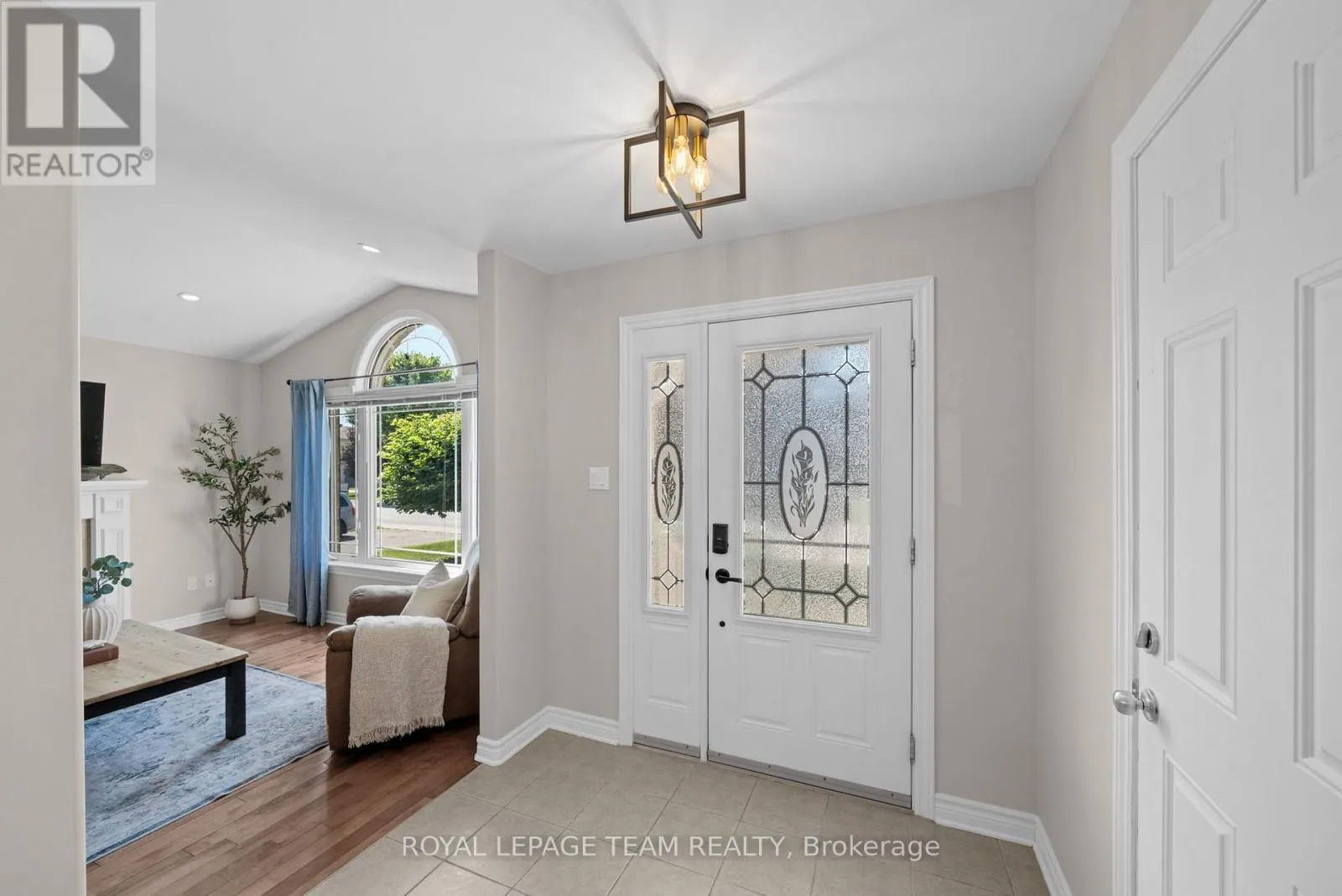 6 STONEHAVEN WAY