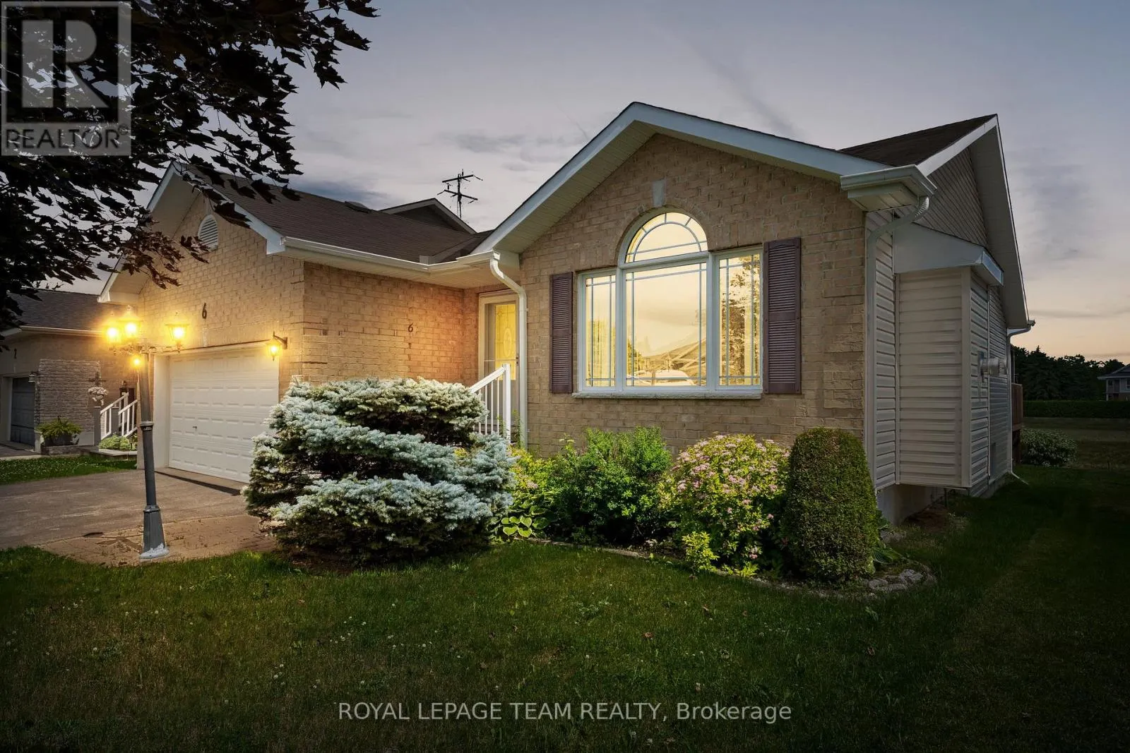 6 STONEHAVEN WAY