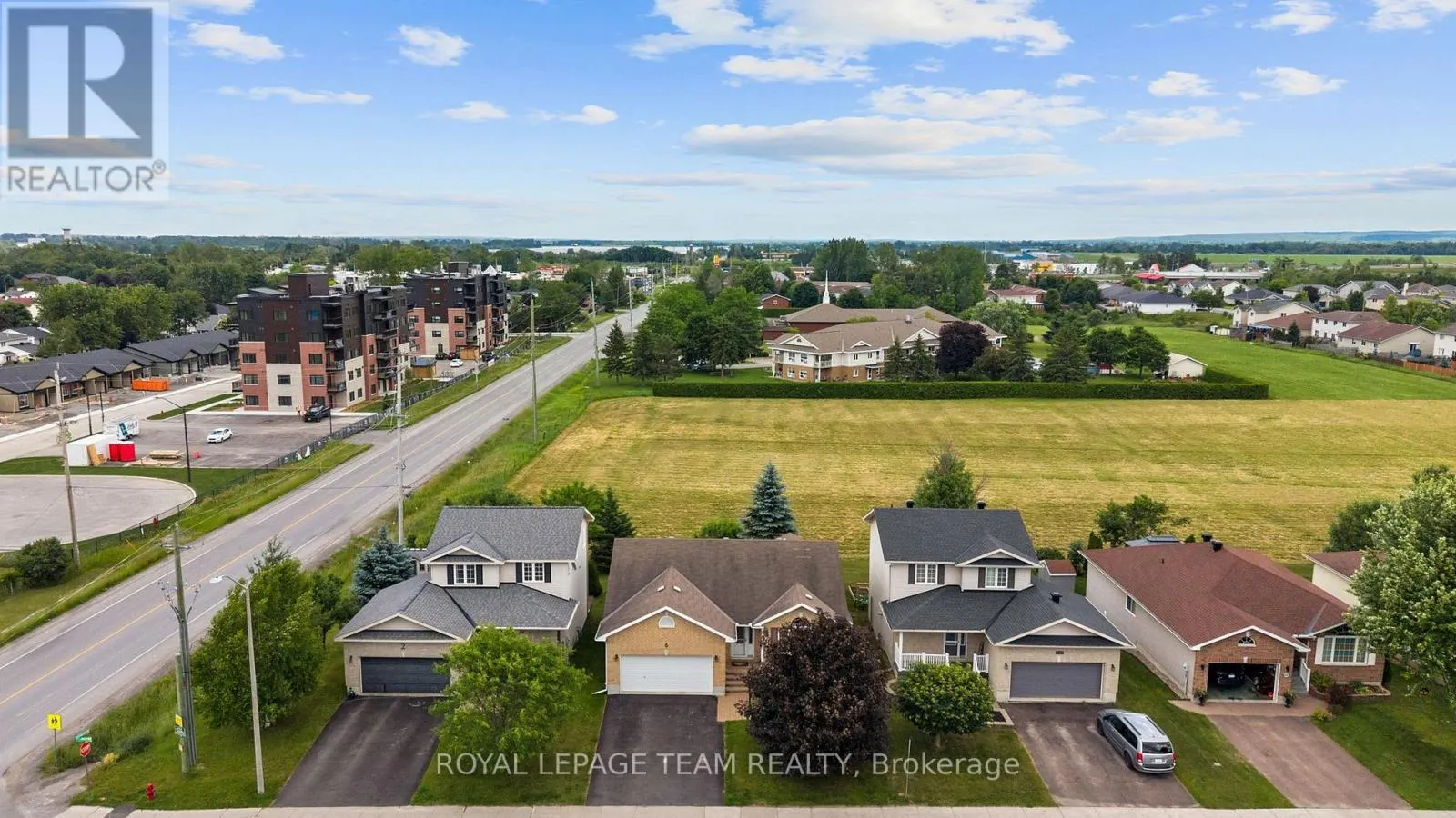 6 STONEHAVEN WAY