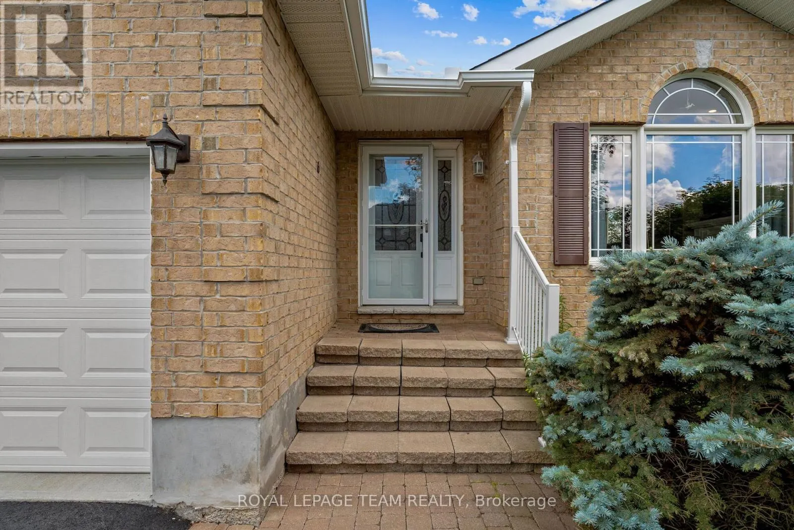 6 STONEHAVEN WAY