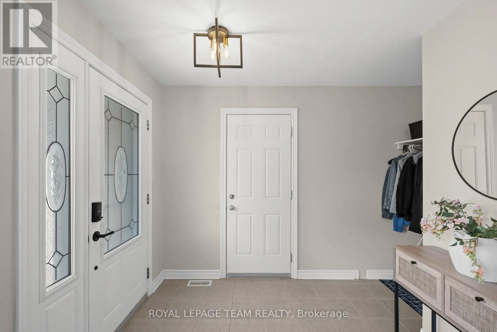 6 STONEHAVEN WAY