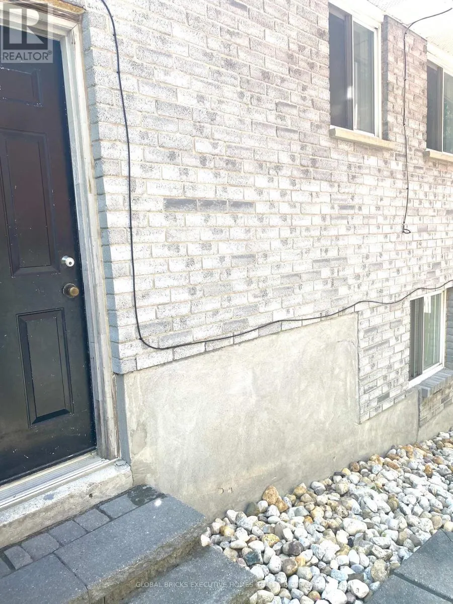 125 MUNICIPAL STREET