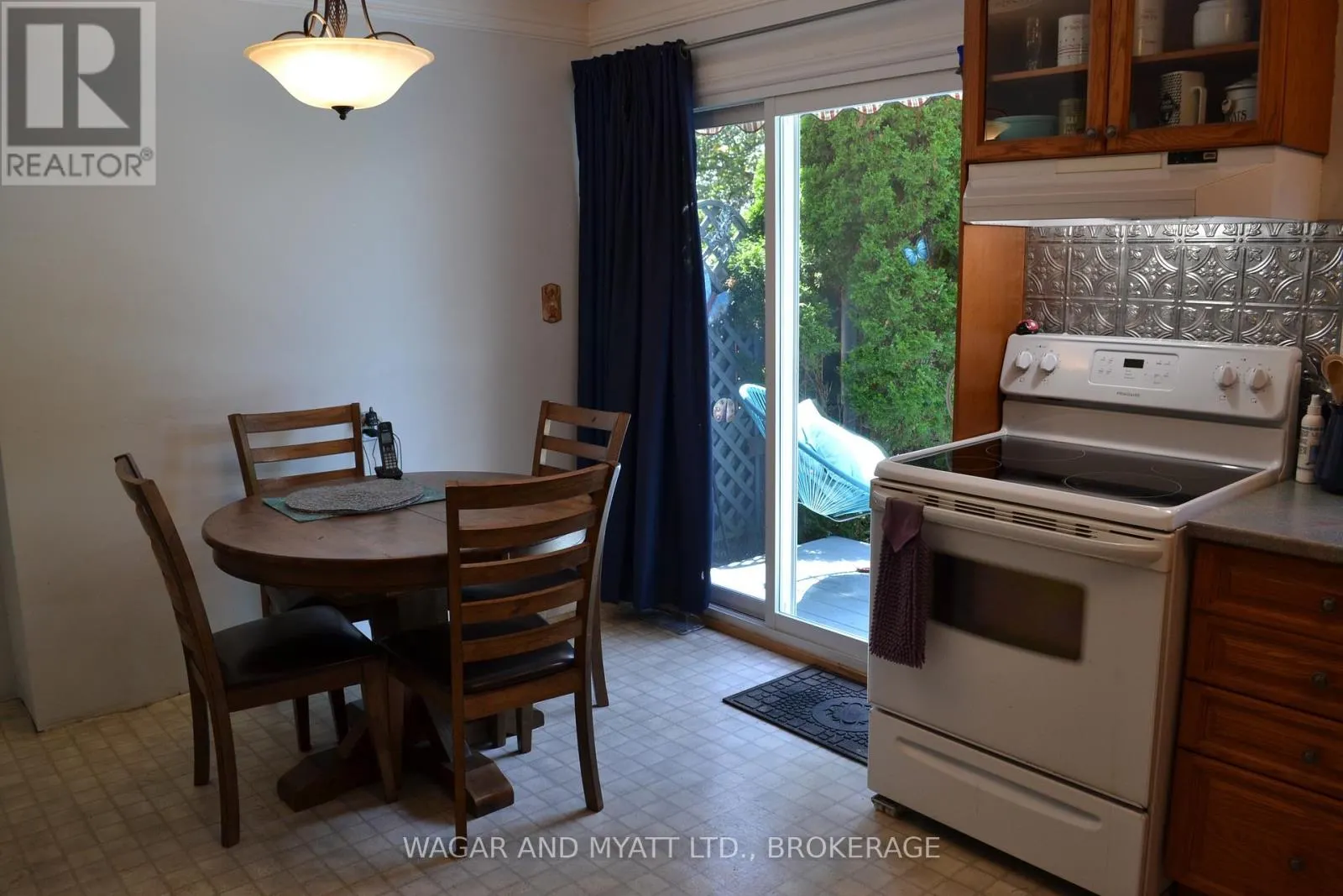 30 - 60 WINCHESTER DRIVE #30