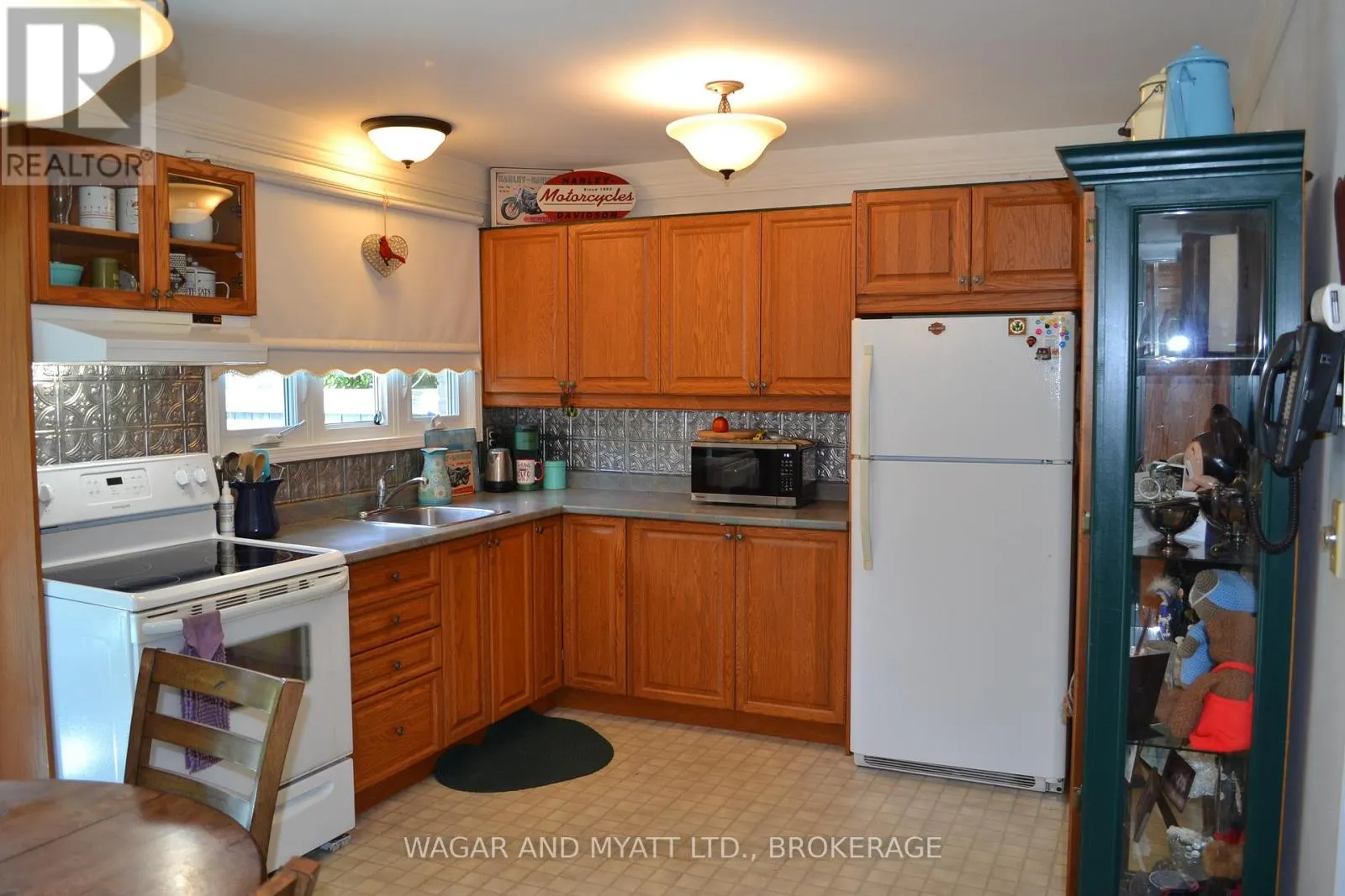 30 - 60 WINCHESTER DRIVE #30