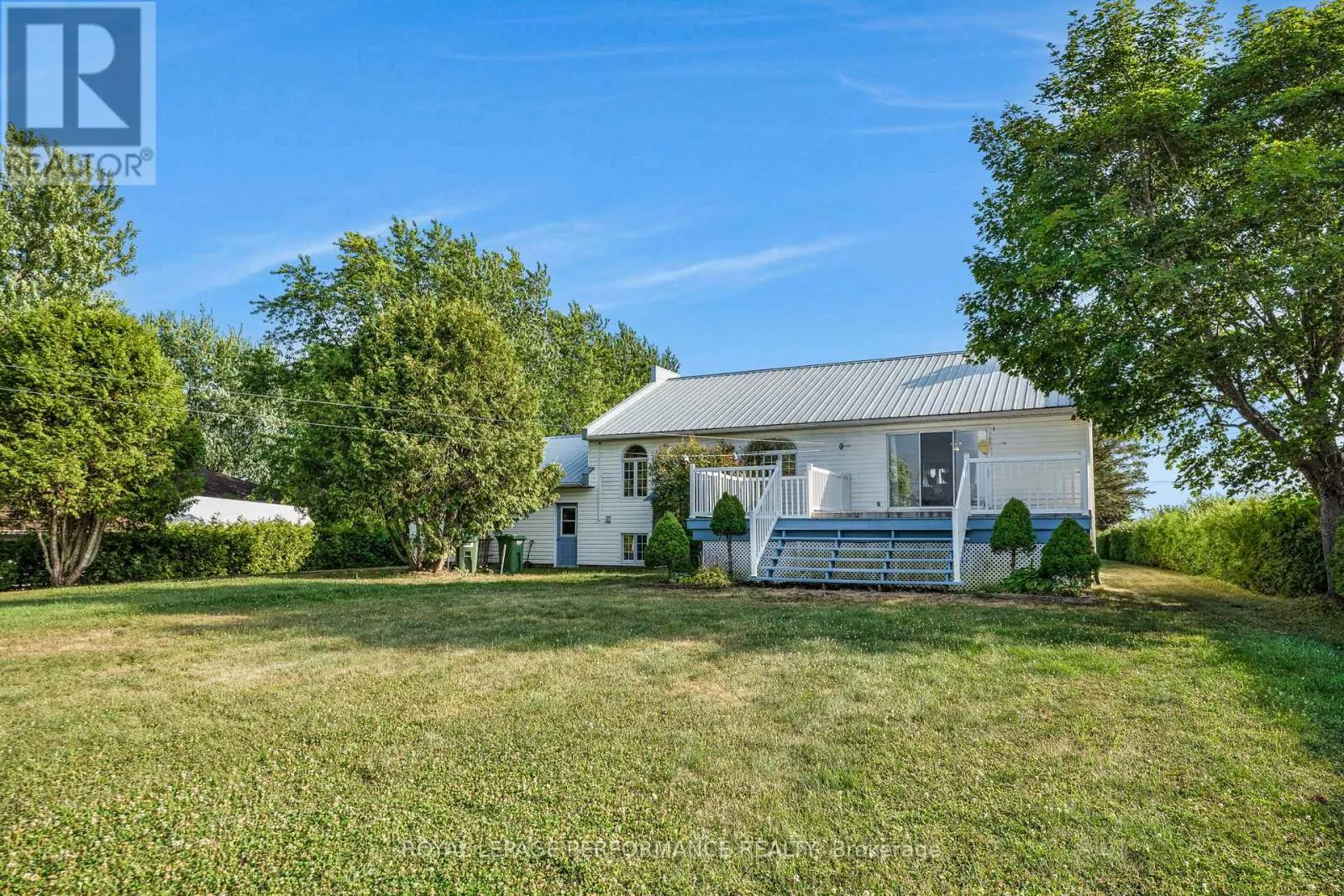 123 CH DU DOMAINE ROAD