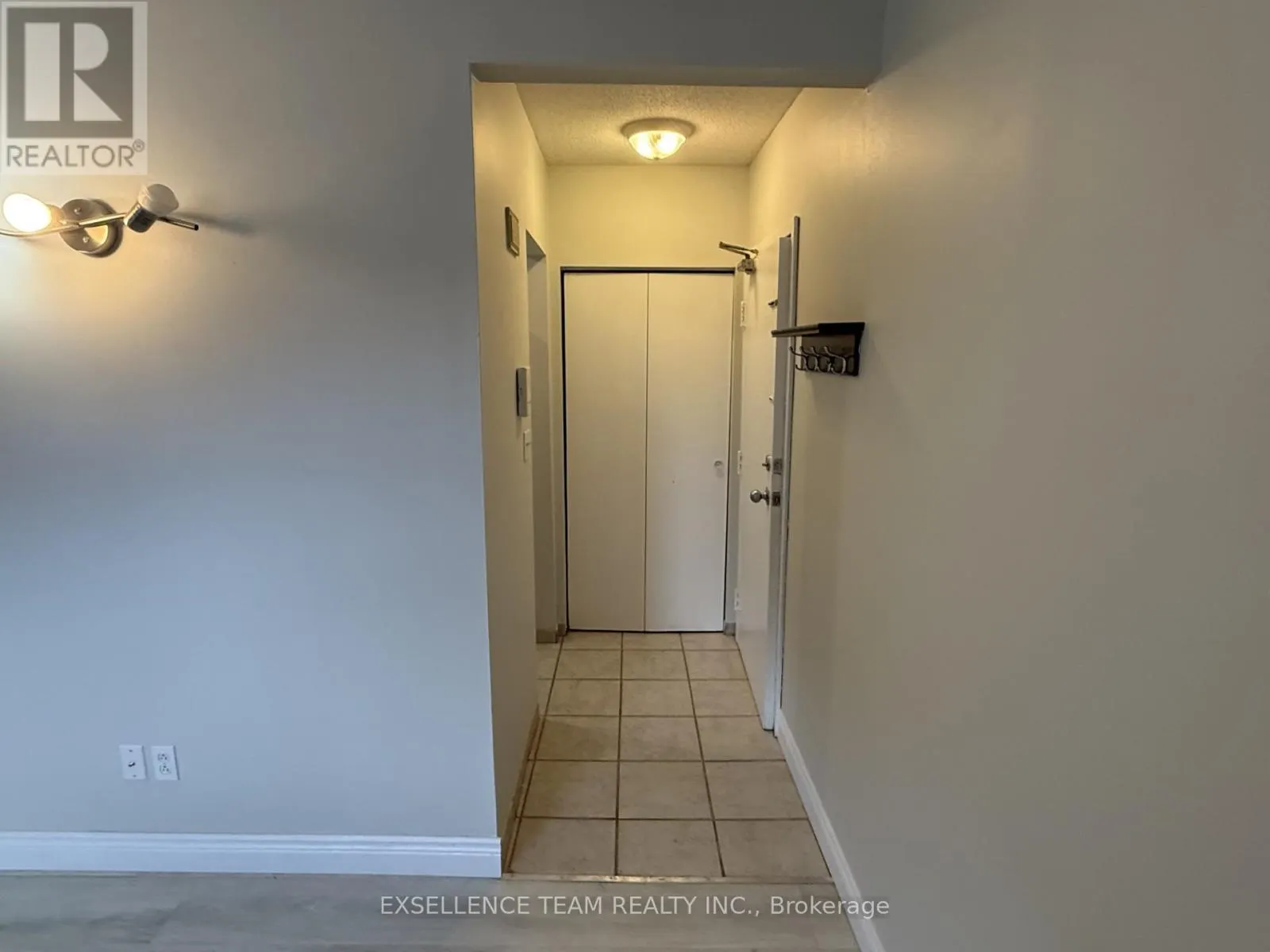 3 - 65 RACE STREET