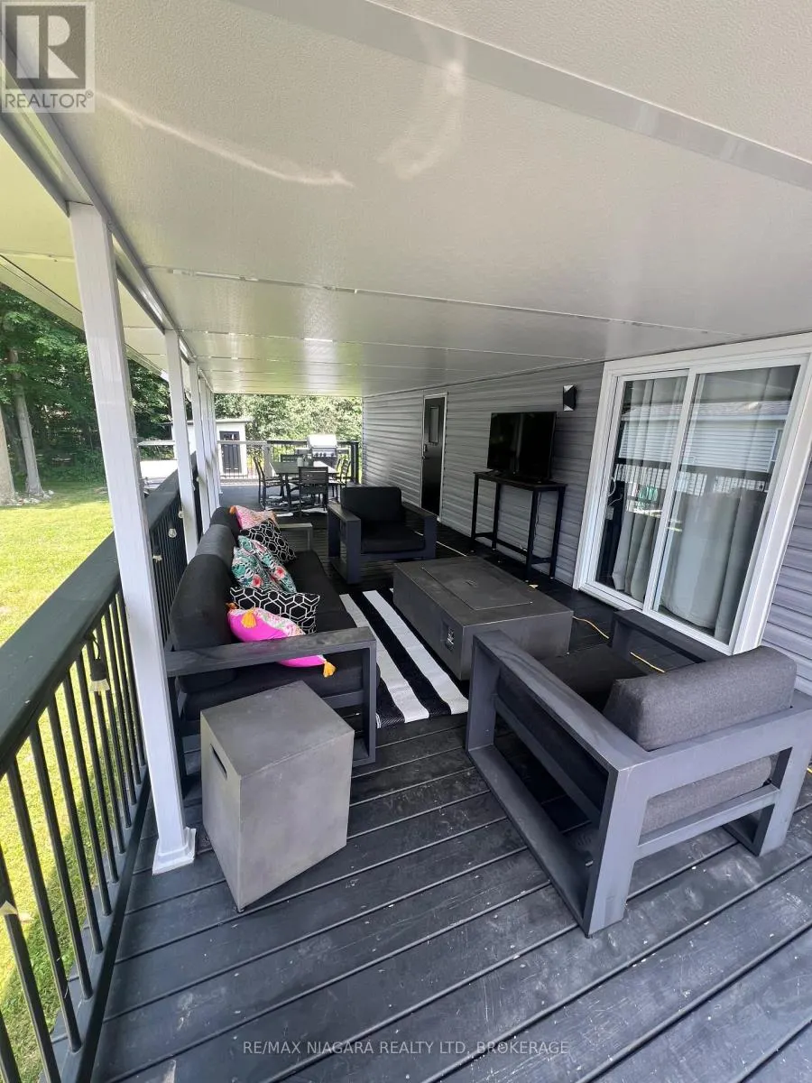 22 HICKORY LANE