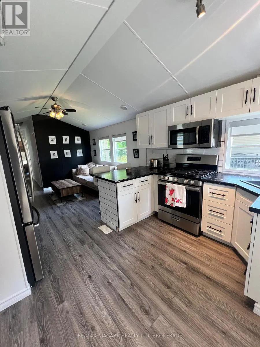 22 HICKORY LANE