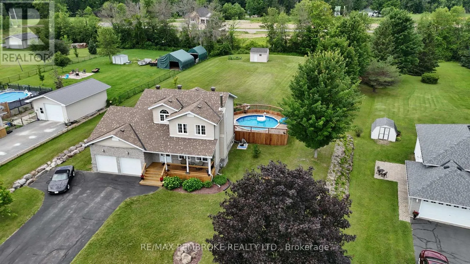 9 HERON DRIVE