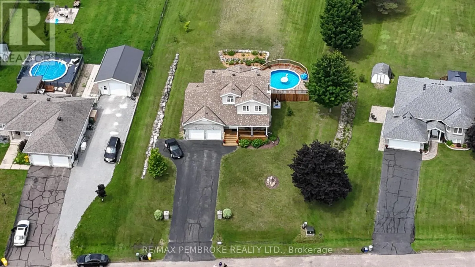 9 HERON DRIVE