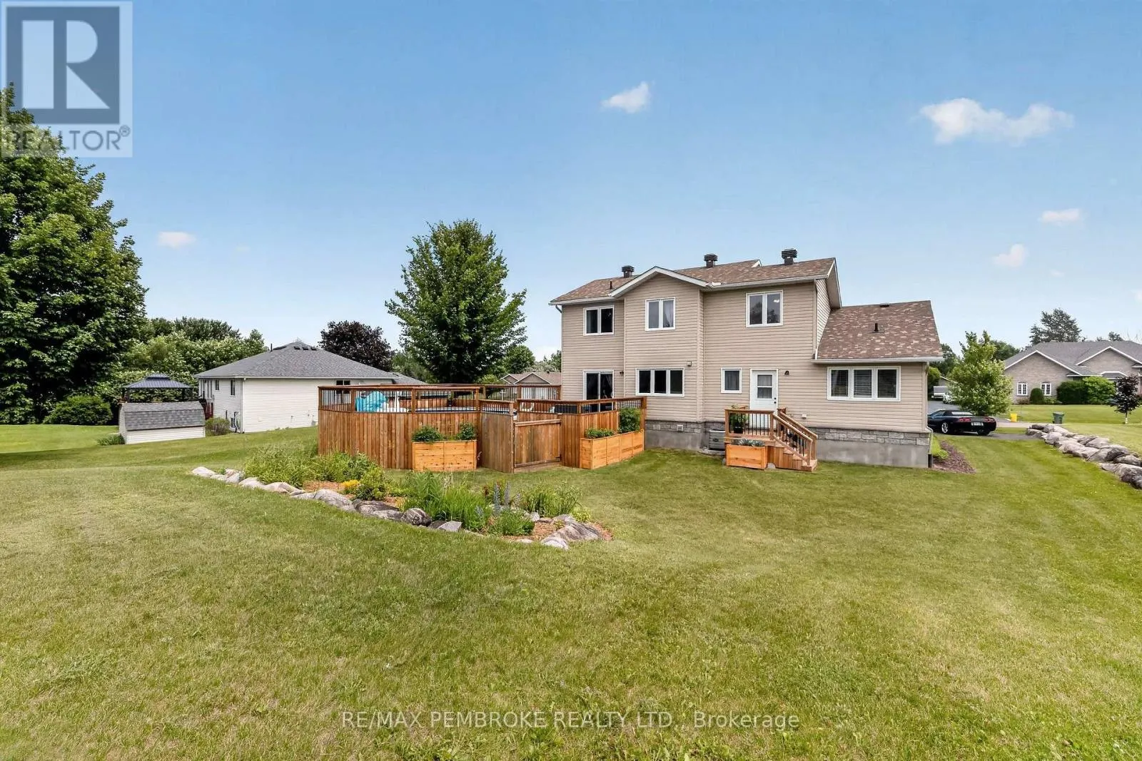 9 HERON DRIVE
