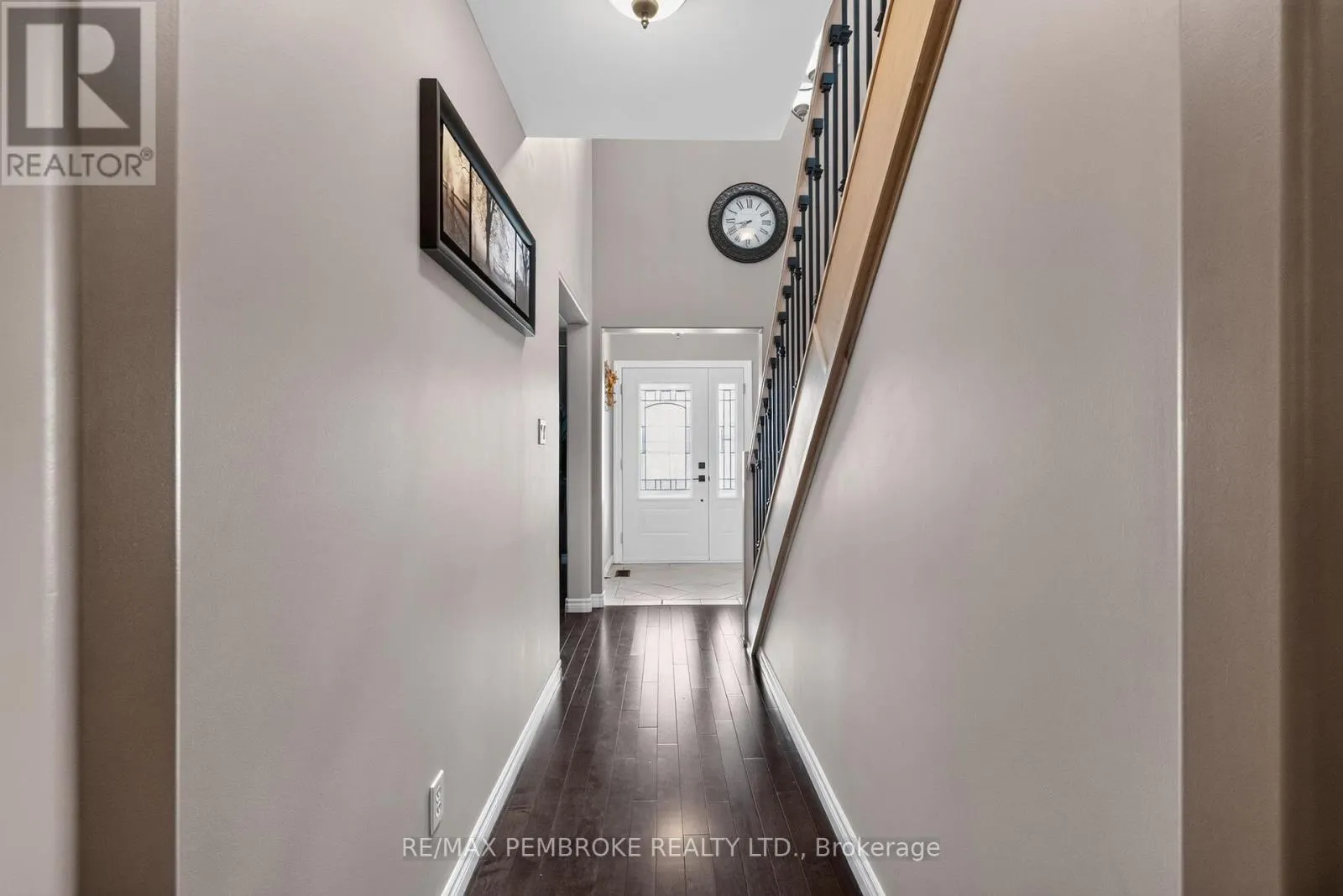 9 HERON DRIVE