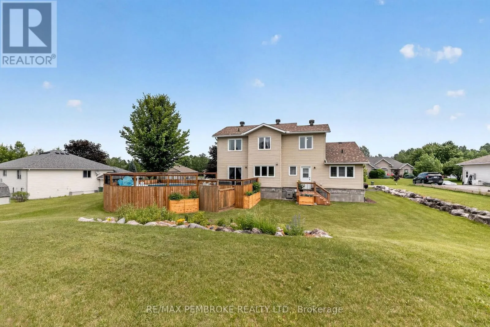 9 HERON DRIVE