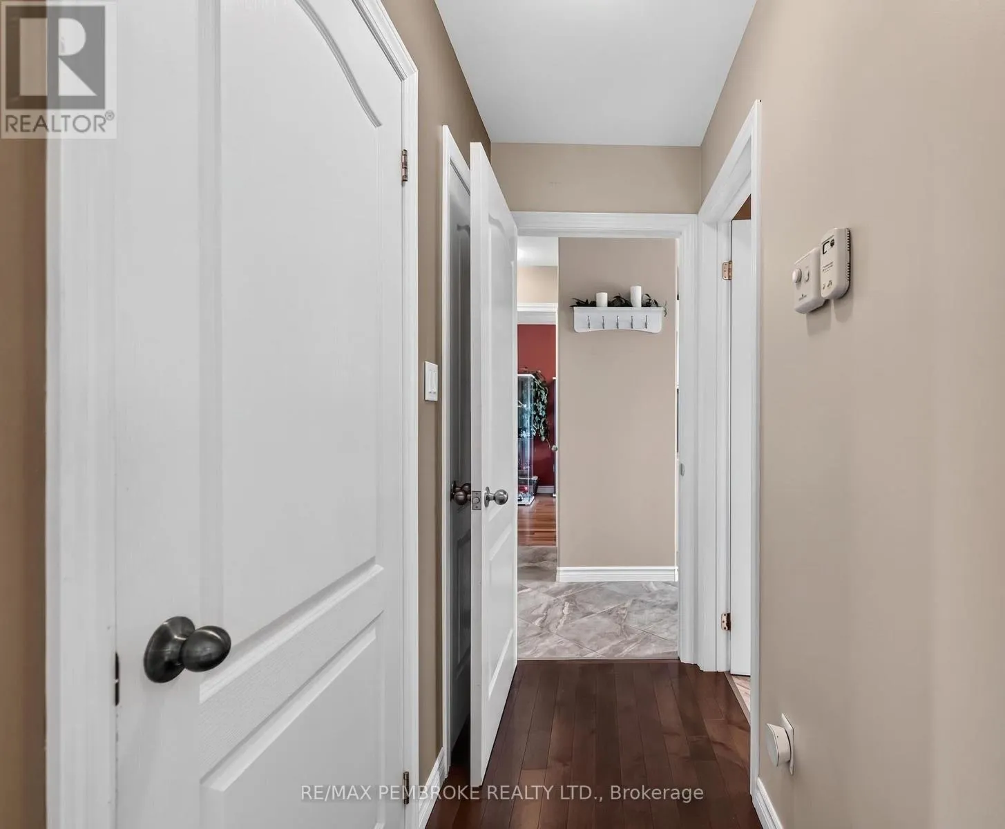 9 HERON DRIVE