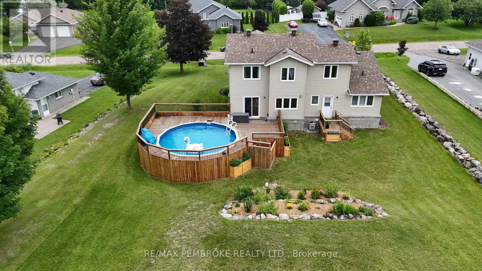 9 HERON DRIVE