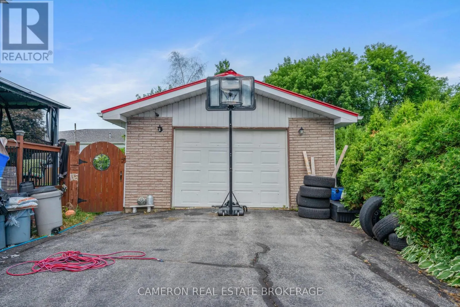 3271 BRUCE STREET