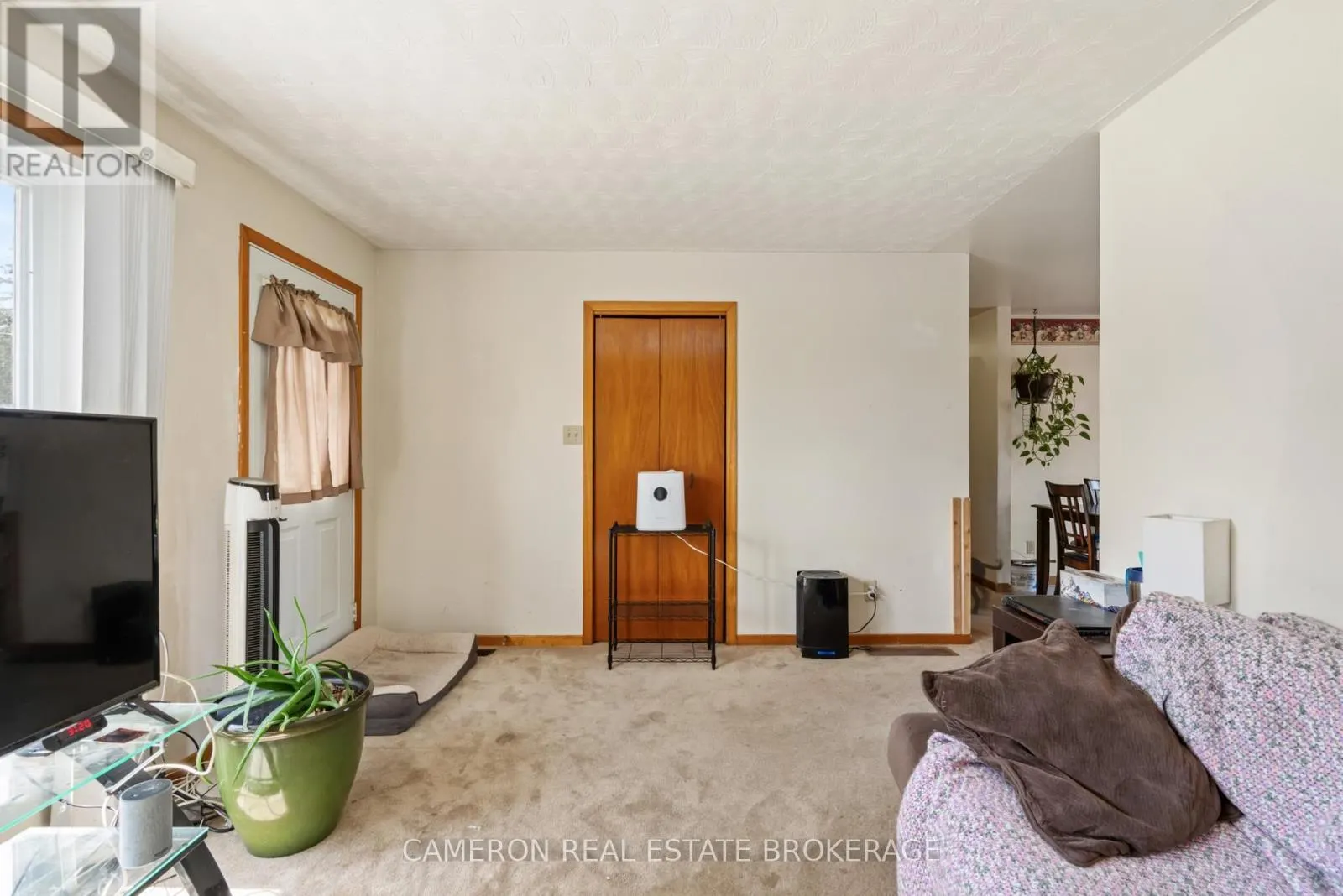 3271 BRUCE STREET