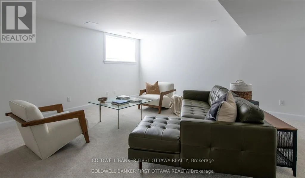 61 TROTMAN STREET