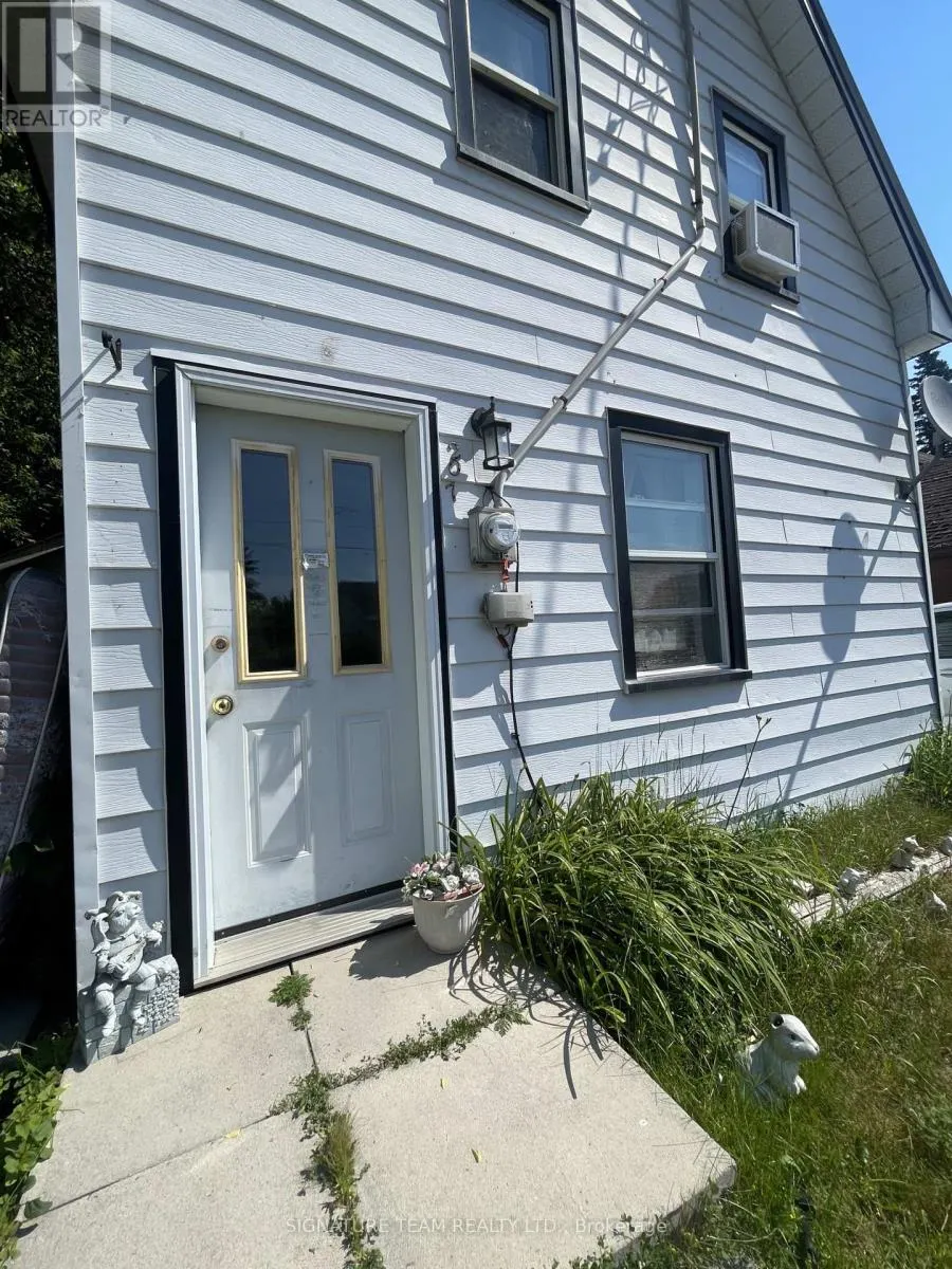207 JANE STREET