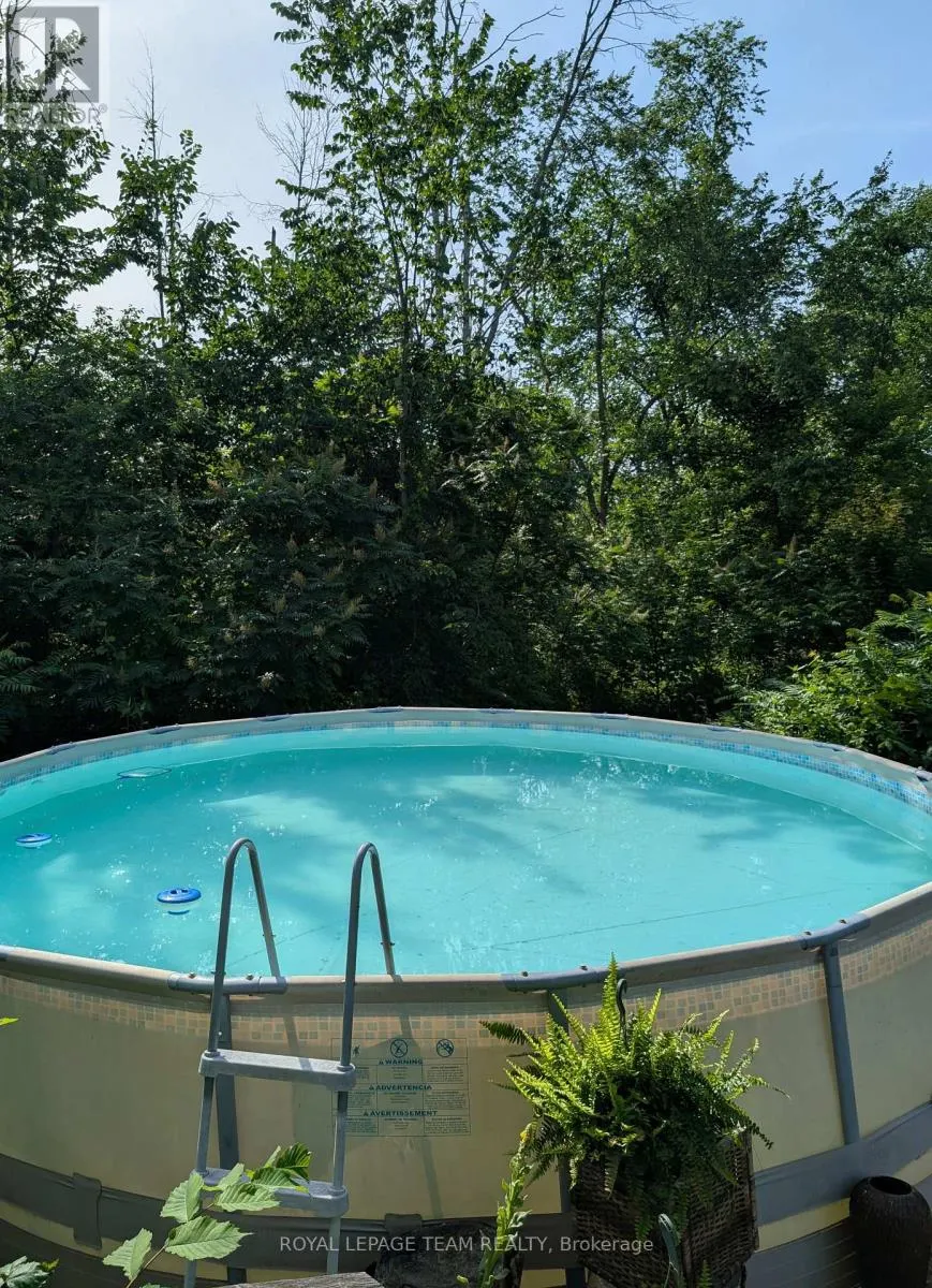4 BLACK WALNUT ROAD