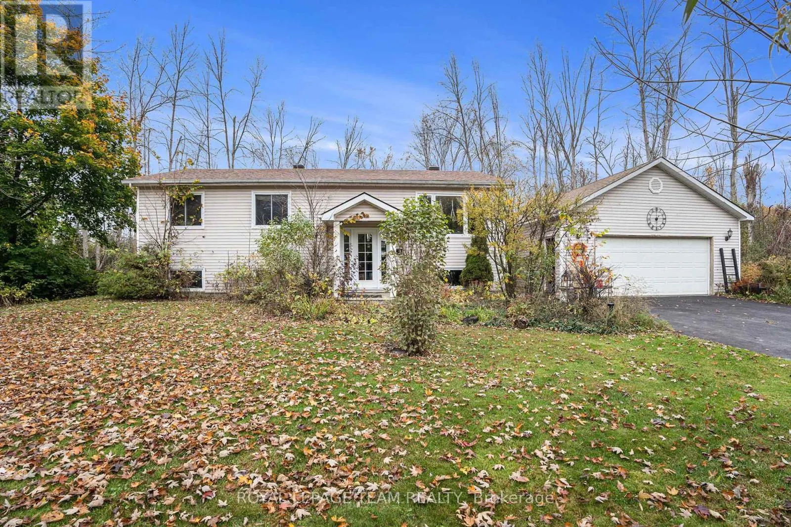 4 BLACK WALNUT ROAD