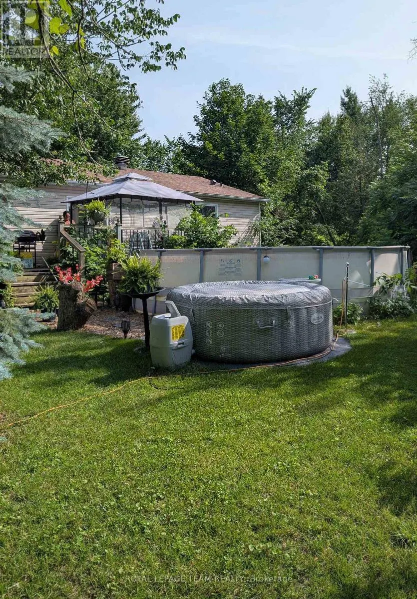 4 BLACK WALNUT ROAD