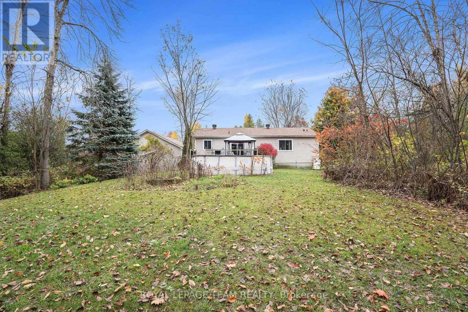 4 BLACK WALNUT ROAD